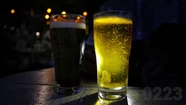 El interés por la cerveza artesanal  atrajo a turistas a los locales gastronómicos.