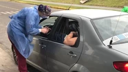 Empieza a funcionar un centro para testearse por Covid-19 sin bajar del auto