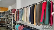 El frío y el arribo de un turismo más familiar impulsaron la venta de ropa de abrigo