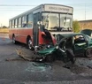 El auto de los patovicas quedó destrozado. 