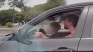 Un hombre hizo manejar a su nene en plena autopista: “Llegó a ir a más de 120 kilómetros por hora”