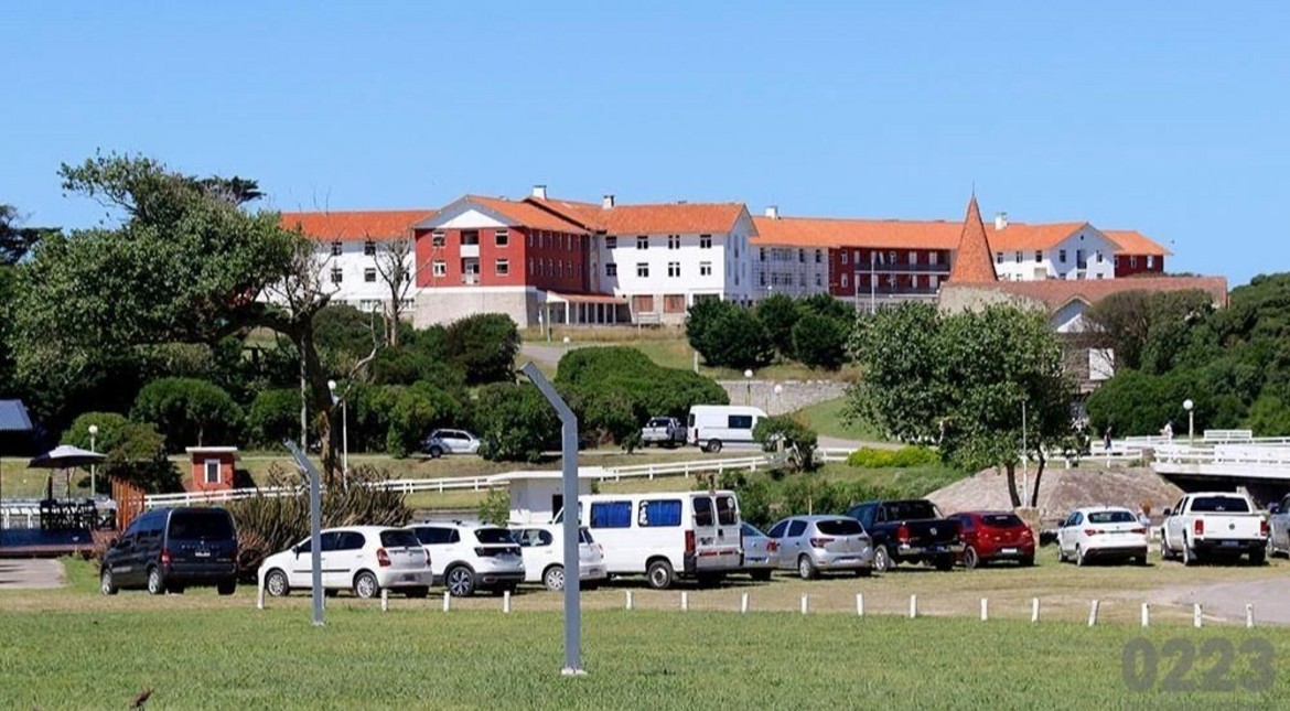 Chapadmalal: la Justicia Federal ordenó desalojar la Escuela de Surf tras la demanda de Nación