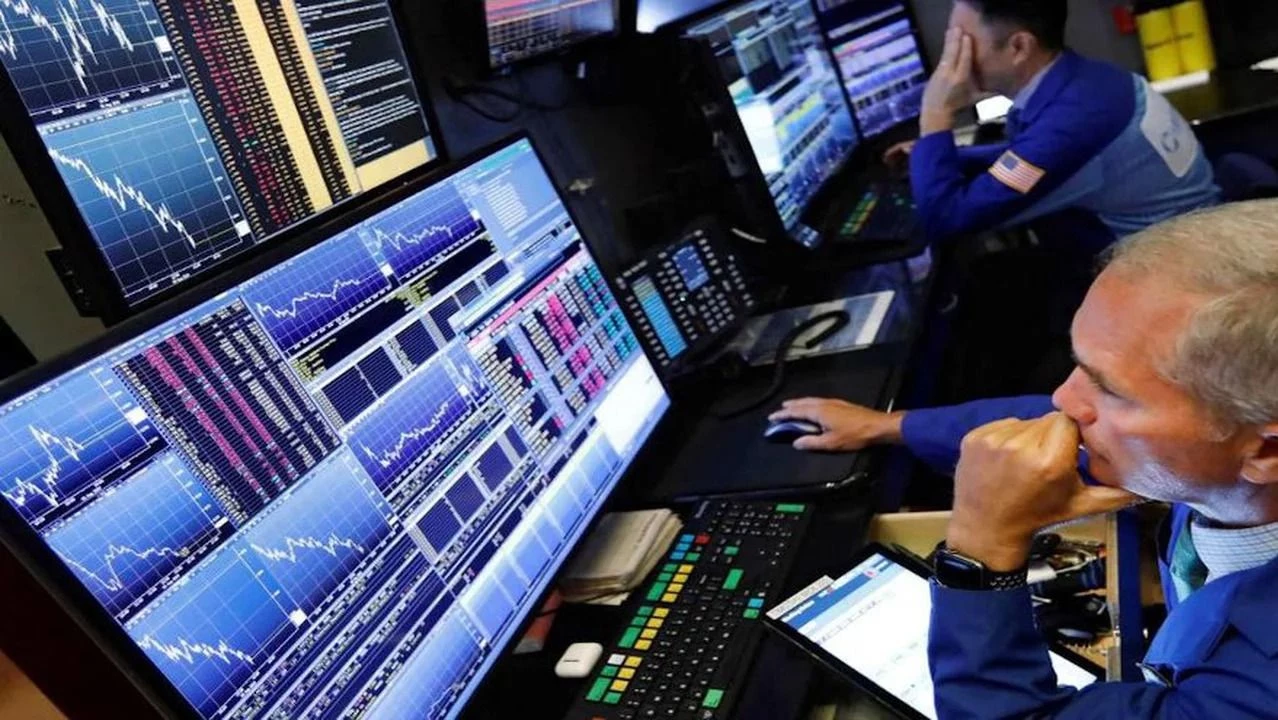 El riesgo país alcanzó el valor más bajo de los últimos 7 años: a cuánto cerró y a qué se debe