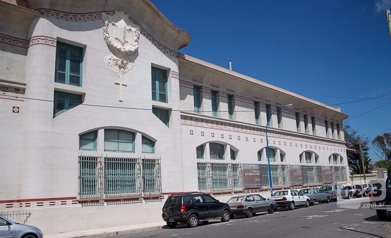 El Instituto Saturnino Unzué se inauguró el 5 de marzo de 1912, con la presencia del presidente Roque Sáenz Peña.