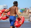 Guardavidas denuncian falta de seguridad en playas del sur