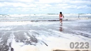 Fotogalería: las mejores postales de la espuma que sigue sorprendiendo a Mar del Plata