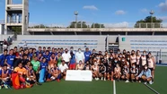 Las Leonas y los Leones, de pretemporada en la ciudad