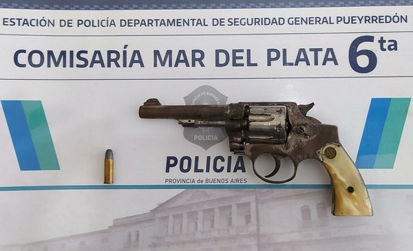Tres aprehendidos y un arma secuestrada por una balacera en el barrio ...