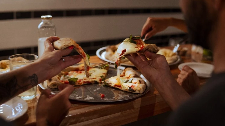 Con promociones especiales, se celebra La Noche de la Pizza y la Empanada: qué locales adhieren | 0223