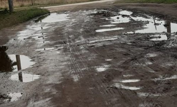 "Calles dignas": el reclamo de los vecinos del barrio Santa Rosa de ...