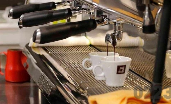 Café marplatense: el refugio en la crisis