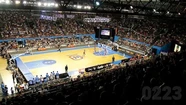 Apostillas y fotos de una noche inolvidable en el Polideportivo
