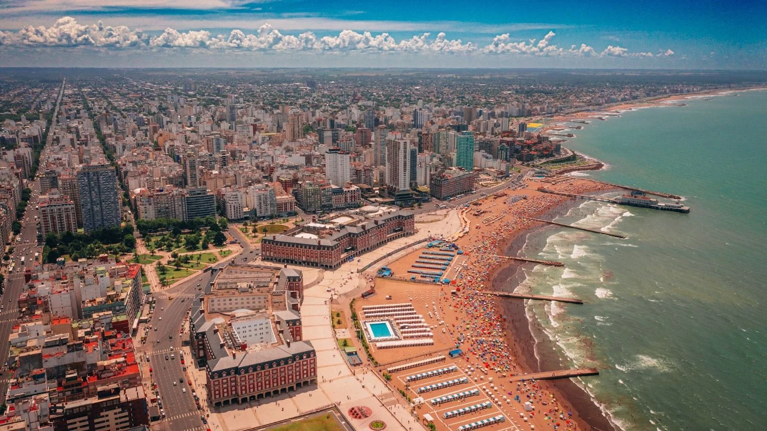 El crecimiento de la ciudad se da en un escenario de mayor interés general por viajar durante el feriado.