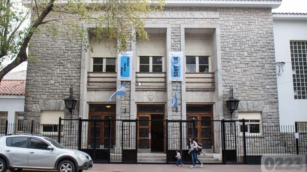 El Colegio Nacional, un faro de conocimiento frente al mar y el inicio de un nuevo camino pedagógico para Mar del Plata