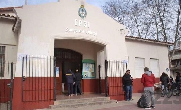 Denuncian la presencia de ratas en una escuela: "Apareció en el aula en ...