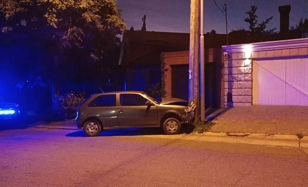 Murió el hombre que había chocado contra un poste de luz | 0223