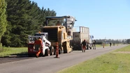 Realizan en Lobería tareas de bacheo sobre las rutas 55 y 227