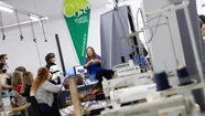 Brindan apoyo económico en La Costa a proyectos liderados por mujeres