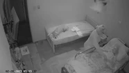 Video: enfermera le robaba las joyas a la abuela de 89 años que cuidaba pero ya está libre
