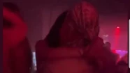 Video: engancharon a Alfa a los besos con la nueva panelista de "LAM" de 19 años