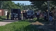 Dejó sola a su beba de dos años todo un día: murió asfixiada entre las rejas de la casa