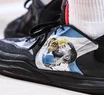 Luca Vildoza homenajeó a Messi y Maradona en sus zapatillas