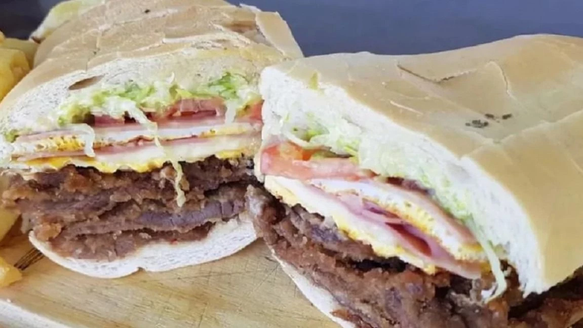 ¡Locura por la milanesa a $1,50! Una promoción terminó con un herido de arma blanca en Tucumán