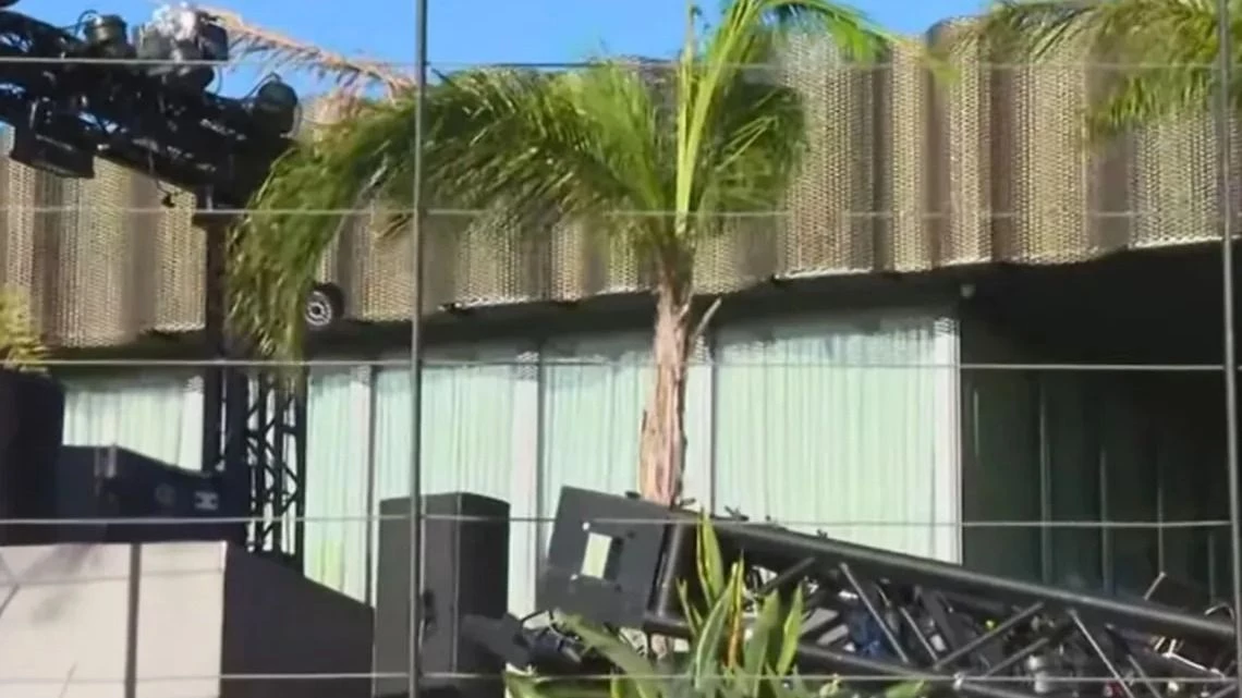 Se derrumbó el escenario en un reconocido boliche: 15 heridos y 700 evacuados