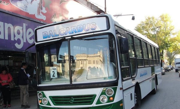 Balcarbus ya inició los recorridos de las líneas 1 y 2 | 0223