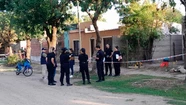 Encontró a su amigo durmiendo en la cama con su exesposa y lo mató a cuchillazos