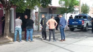 Confesaron que mataron a una vecina que entró a robarles y la enterraron en el patio 