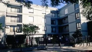 Increíble: volvió de vacaciones y encontró al guardia del edificio durmiendo en su cama