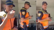 Video: lo paró la caminera y los grabó cuando se decían "hacele la multa por pelot..."