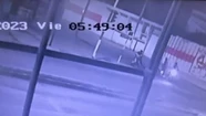 Video: le quisieron robar la moto y mató a balazos a uno de los delincuentes