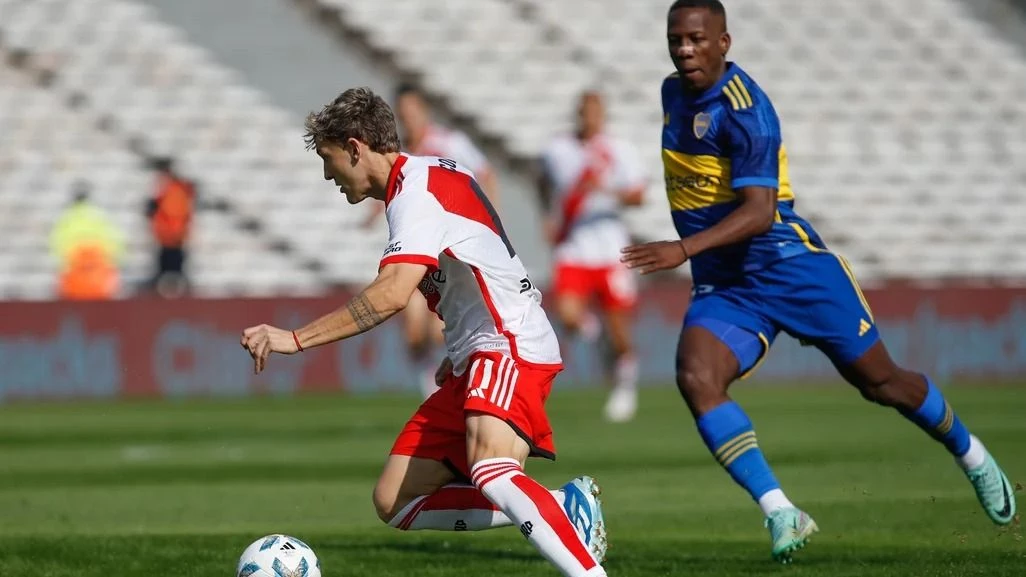 Boca y River juegan un clásico con mucho más para perder que para ganar
