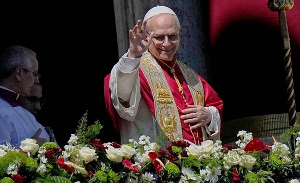 El Papa León XIV celebró su primera misa de Pascua y lanzó un mensaje ...