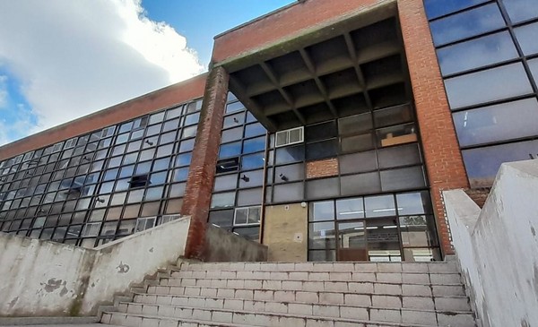 Tensión en el centro: a la amenaza de tiroteo, sumaron una de bomba y ...