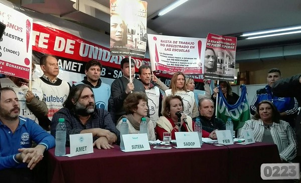 El Gobierno bonaerense reabre paritarias de estatales y docentes | 0223