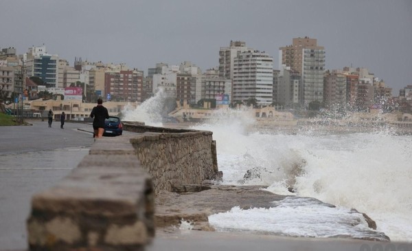Sigue el frío y se suman las lluvias: el pronóstico de este martes en Mar del Plata