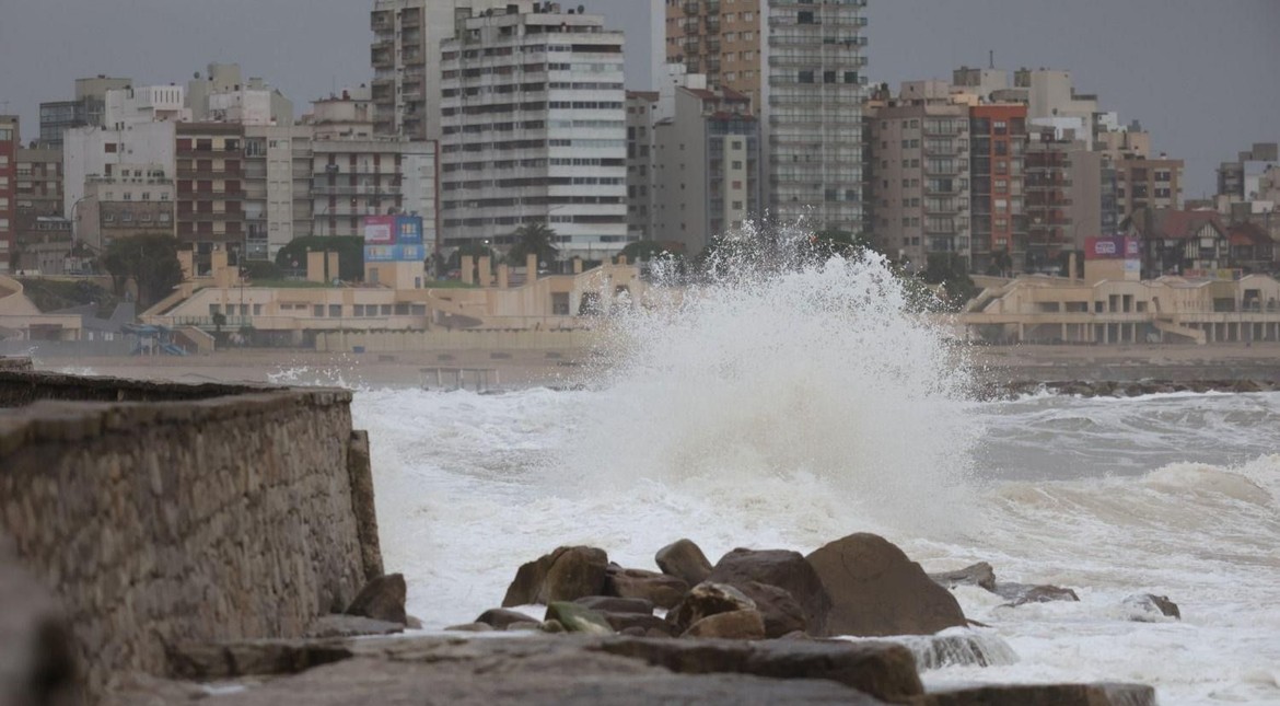 Se vienen las primeras lluvias y ya rige un doble alerta amarillo en Mar del Plata