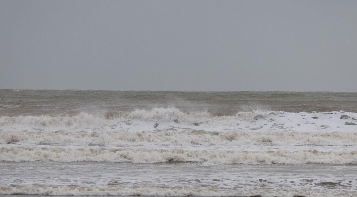 Cielo gris y máxima de 15 grados: a qué hora podría llover este sábado en Mar del Plata