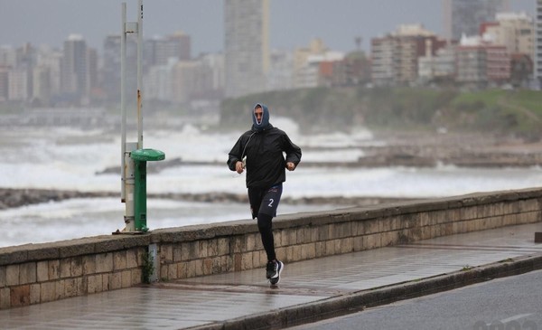 Lloviznas, viento, mucho frío y algo de sol: el pronóstico para esta semana en Mar del Plata