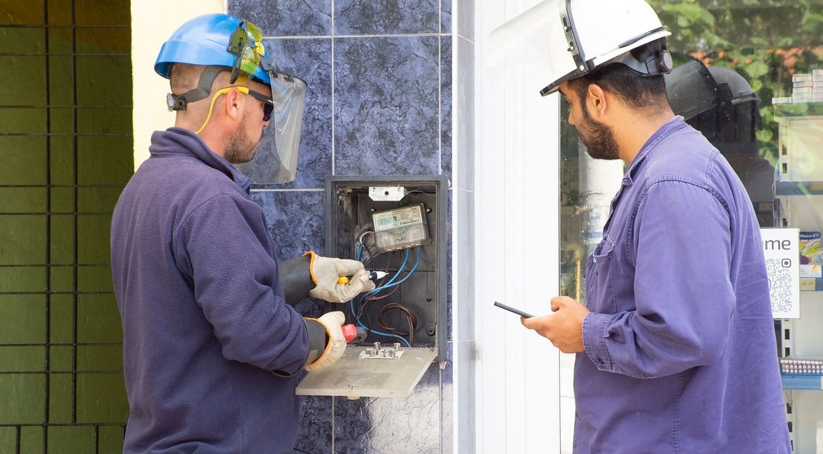 La Justicia ordenó suspender el aumento de la tarifa de electricidad en la Provincia