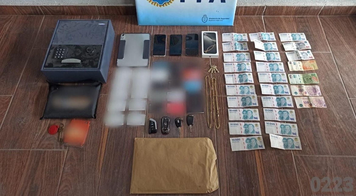 Contactos, confianza y deudas: cómo operan las cajeras barriales de los casinos ilegales