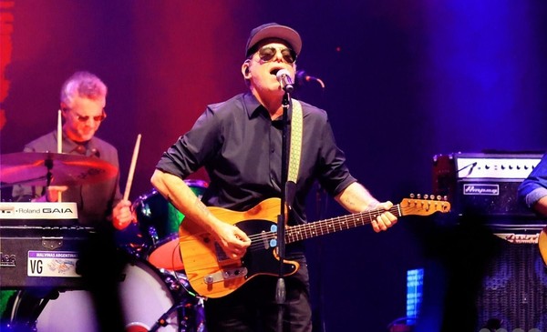 Calamaro volvió a Mar del Plata: 2 horas de show y todo el hit