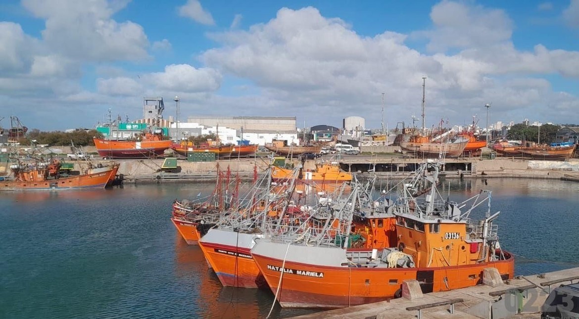 Tras el duro reclamo al Municipio, el sector pesquero advierte que algunas embarcaciones ya trabajan solo seis meses al año
