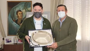 Agasajan en Dolores al maestro pastelero Damián Betular