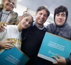 Kicillof inauguró un edificio escolar y entregó computadoras en General Belgrano