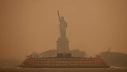 Continúan los incendios en Canadá y Nueva York amaneció cubierta de humo