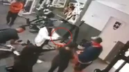 Video: su exsuegra lo culpó por la muerte de su hijo y le disparó once balazos